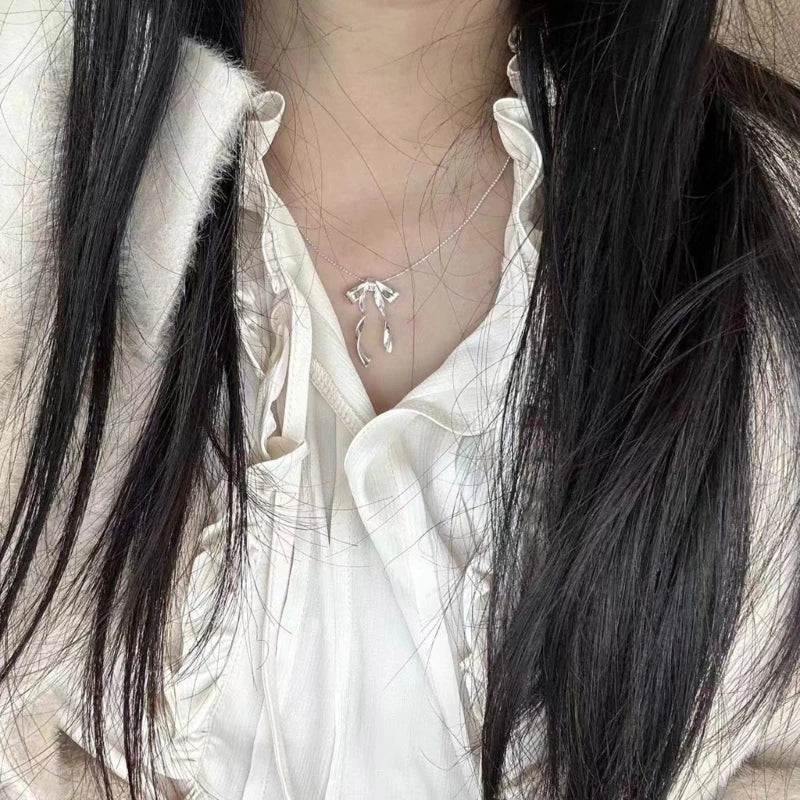 Women’s Bowknot Necklace